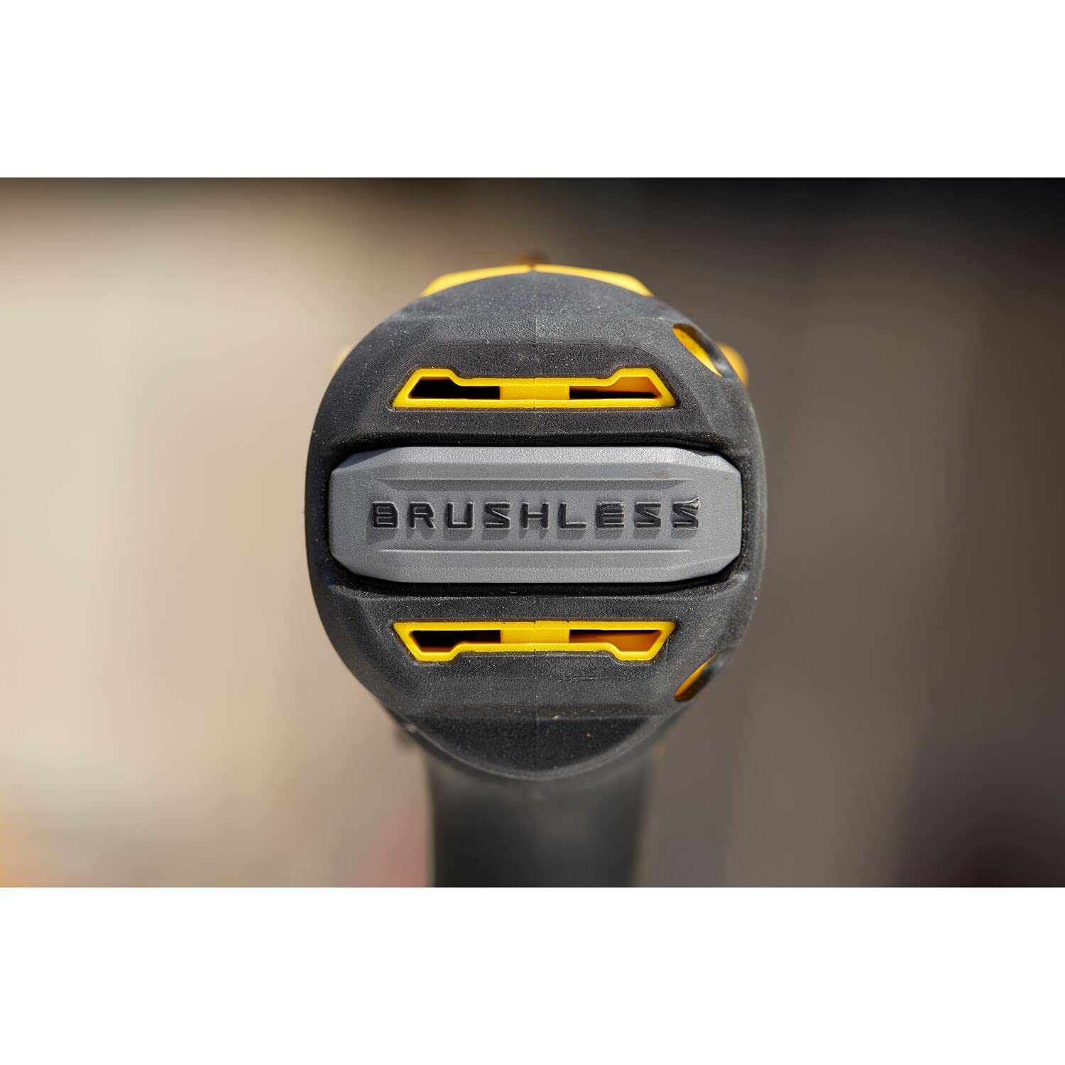STANLEY Taladro Atornillador Inalámbrico 1/2" (13mm), 20V, Incluye 2 Baterías, Cargador y Caja para Herramientas, SBD710C2K
