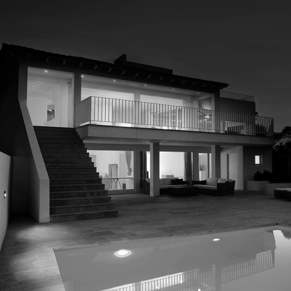 Cámara de Seguridad Wi-Fi TP-Link Tapo C310 Blanca con Alarma de Luz y Sonido para Exteriores con Visión Nocturna