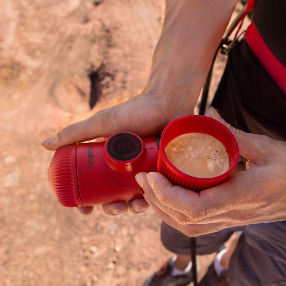 Cafetera Manual Portátil Wacaco Nanopresso Rojo Patrol para Viaje y Camping