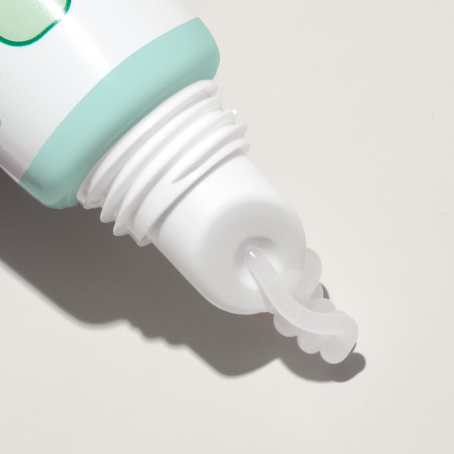 Mario Badescu Bálsamo labial hidratante de menta para labios secos y agrietados, infundido con aceite de coco y manteca de karité, cuidado ultra nutritivo para una sensación suave, tersa y flexible, 10 gr