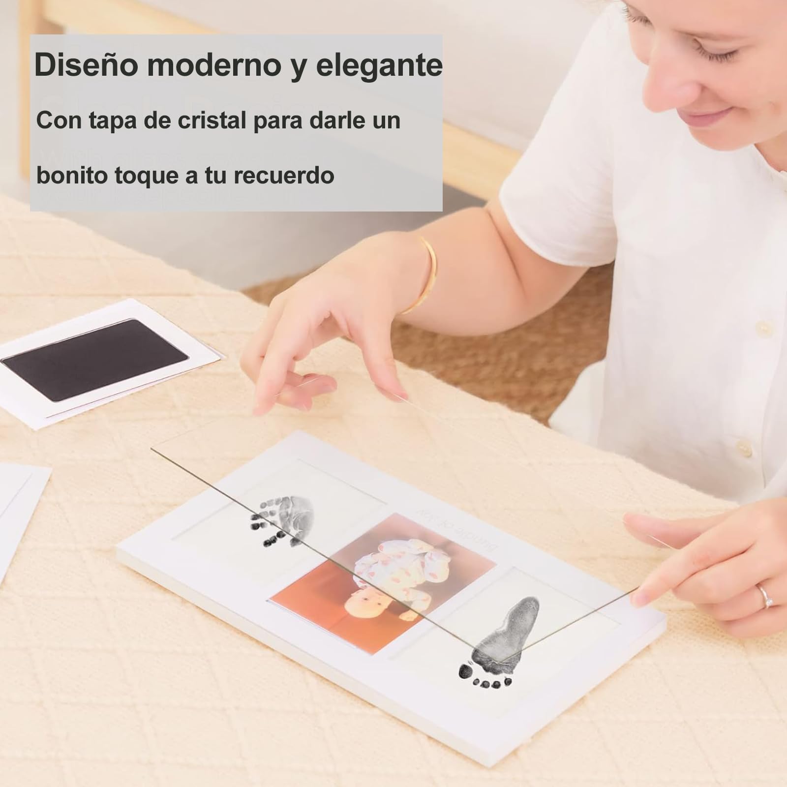 Marco foto y huellas recuerdo de bebe, Kit de mano y huella de bebé con kit de mano y huella sin tinta*1, Tres hojas de papel blanco, Cinta adhesiva de doble cara*1, Regalos de baby shower para mamá