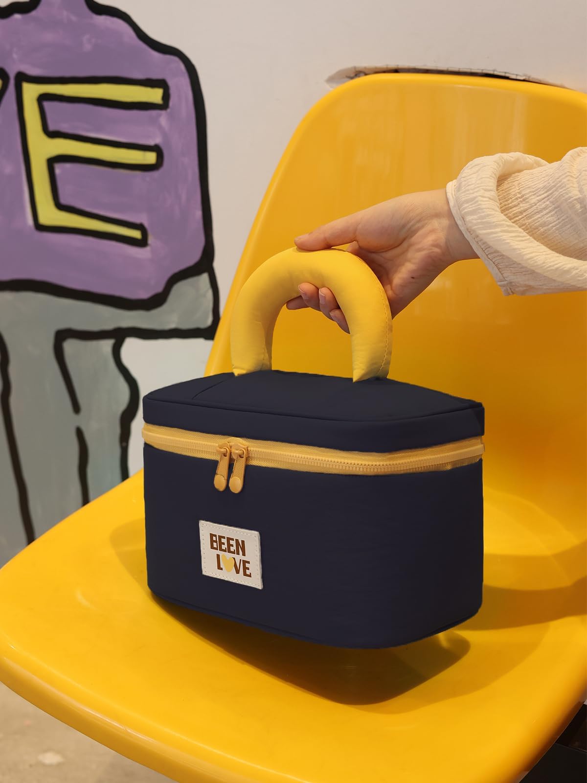 Lalamisi - Bolsa de maquillaje de viaje para mujer, bolsa de maquillaje de gran capacidad, bolsa organizadora, bolsa de aseo portátil, impermeable, con asa y divisor, marino, Bolsa de cosméticos de