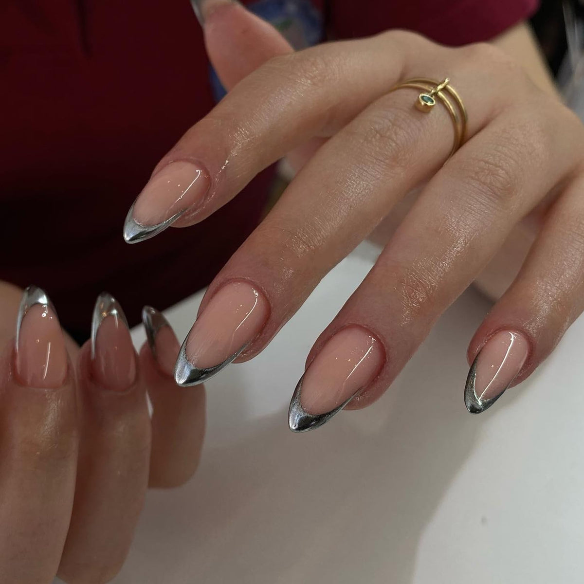 SXVME Uñas Postizas Francesas Plateadas, Cortas Almendradas, Medianas, Acrílicas, con Pegamento, Medianas, Almendradas Naturales, Cortas, para Mujer, en 12 Tamaños, 24 Unidades