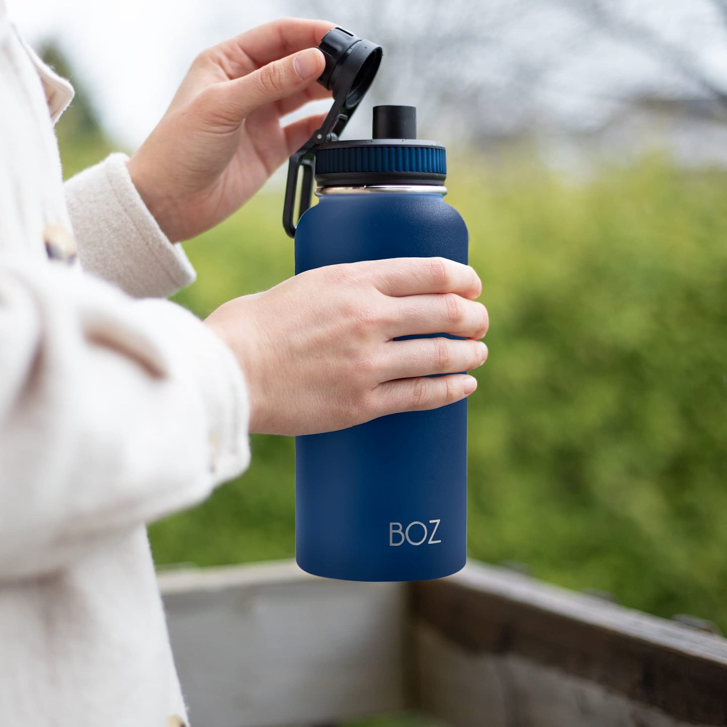 BOZ Botella de agua de acero inoxidable, termo de acero inoxidable 1 litro XL (1 L / 34 oz) boca ancha, sin BPA, aislamiento de doble pared al vacío (Monaco Blue)