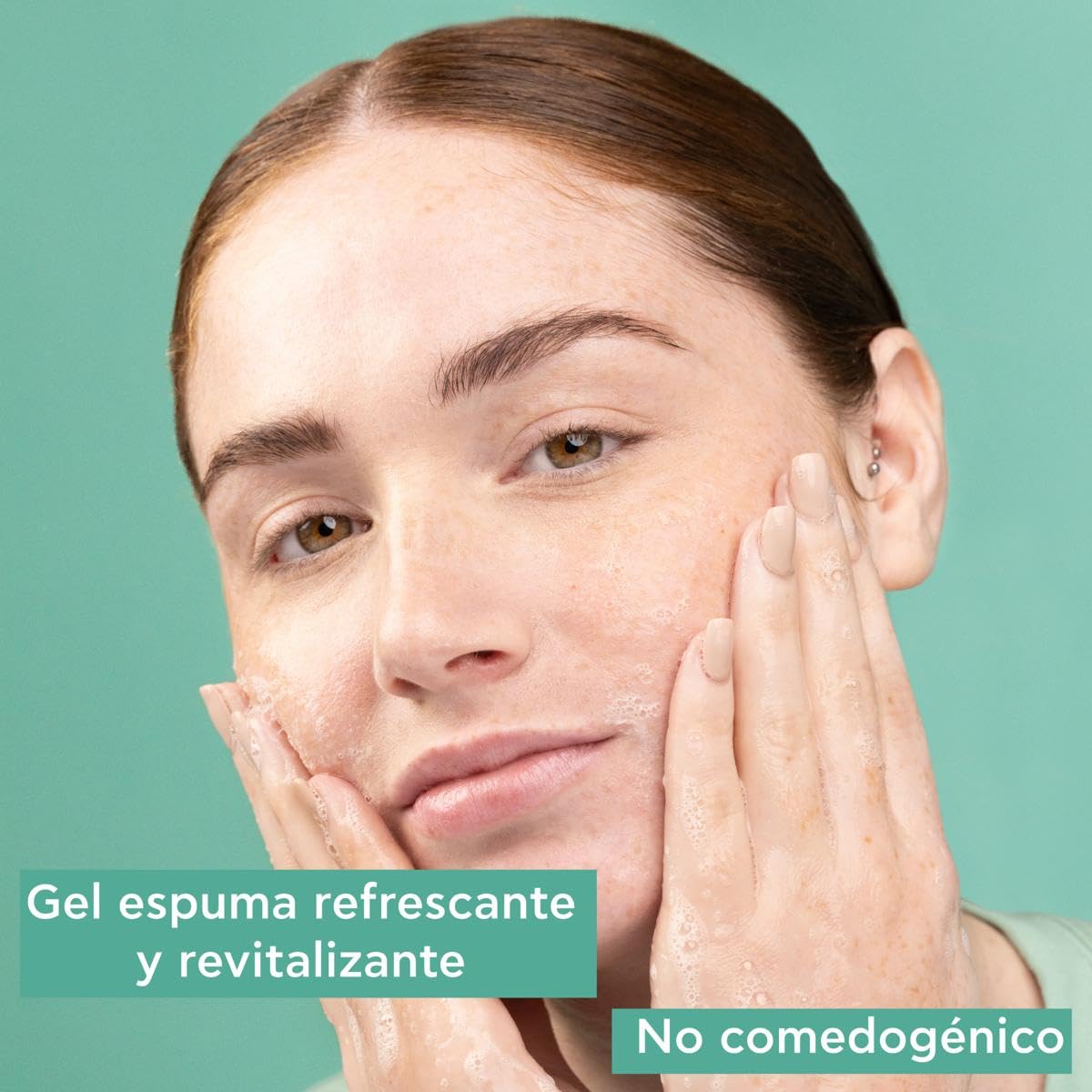 Apivita Just Bee Clear gel limpiador purificante Just Bee Clear 200 ml – con propóleo AmC patentado y ácido salicílico vegetal – limpia en profundidad, purifica y reduce el exceso de sebo