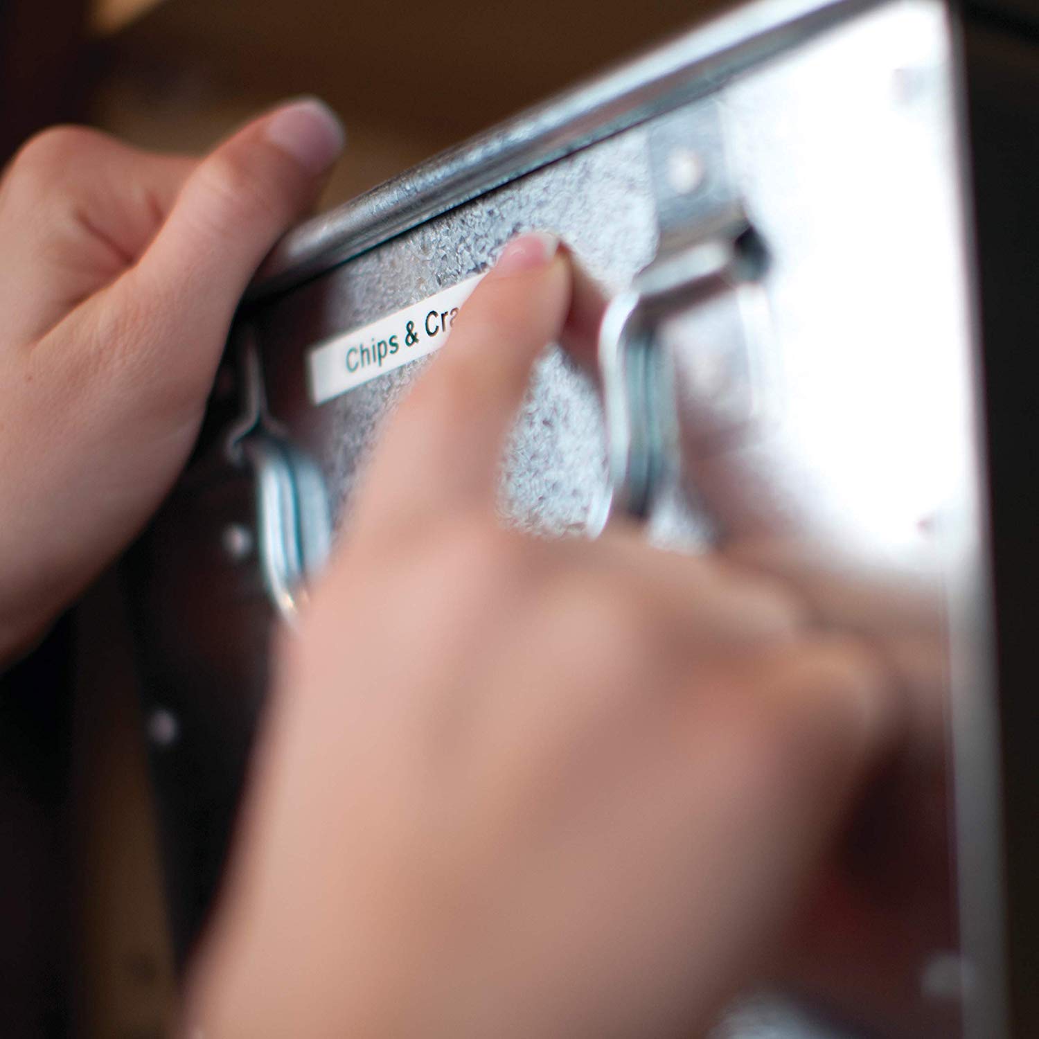Dymo LetraTag Plus LT-100H Personal Label Maker