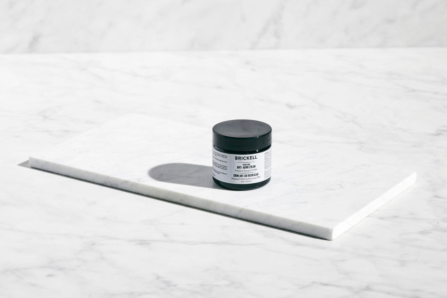 Brickell Men's Products Crema antienvejecimiento resurfacing para hombres, crema natural y orgánica de vitamina C, 2 onzas, sin perfume