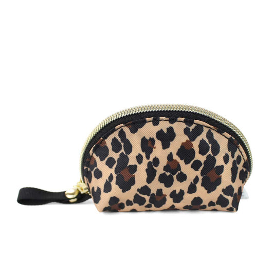 Itzy Ritzy Everything - Bolsa de almacenamiento pequeña con cierre para 2 chupetes; asa a presión se fija a la bolsa de pañales, carriola o bolso; sostiene auriculares, cargadores, bolsas de cambio o