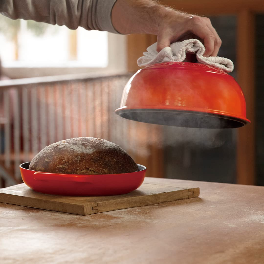 Le Creuset Horno de pan de hierro fundido esmaltado, llama