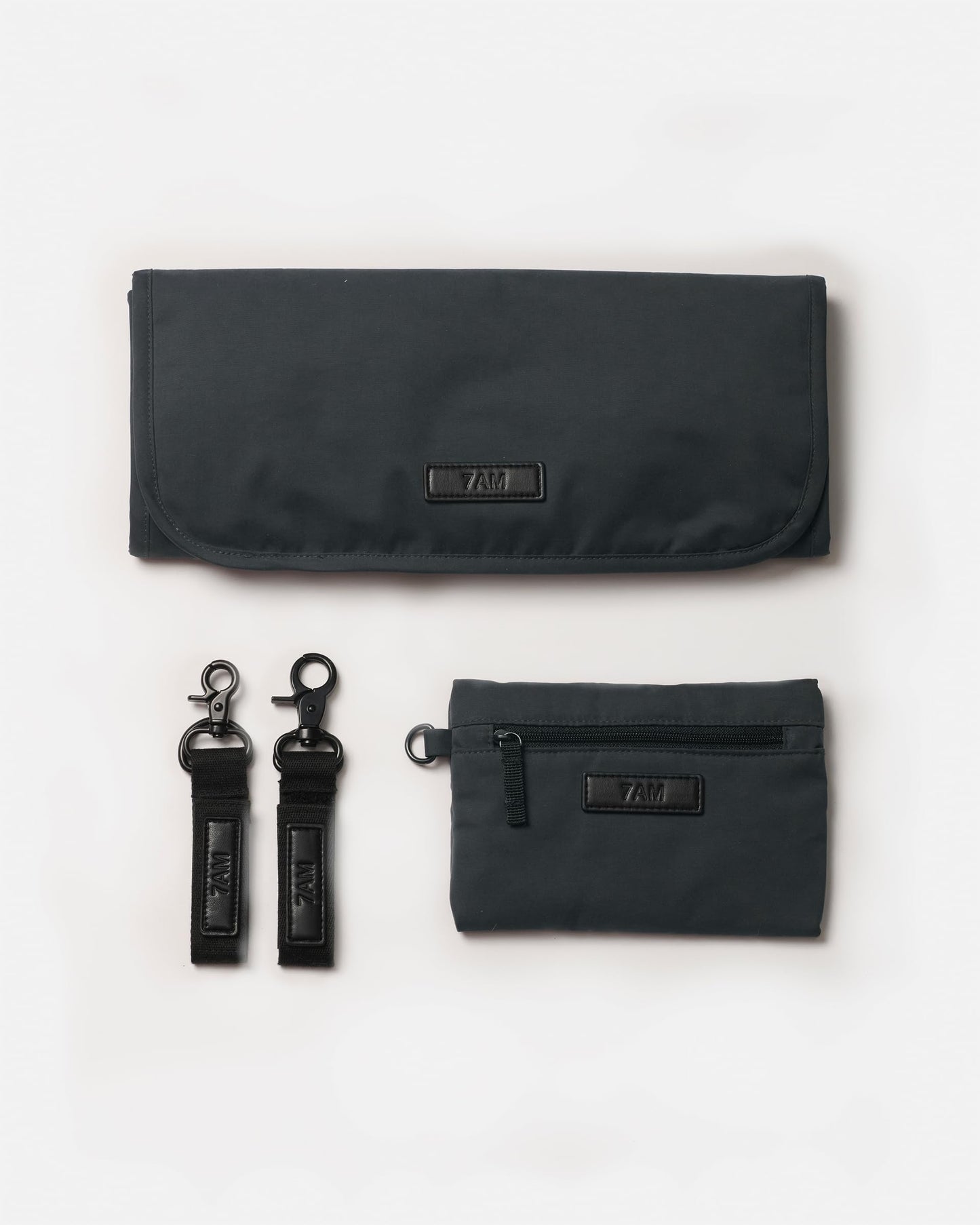 Bolsa de mano para mujer de las 7 a.m. – Impermeable Capri Crossbody y bolsas de pañales con cierre, incluye cambiador de pañales y 2 correas de carriola (ahumado)