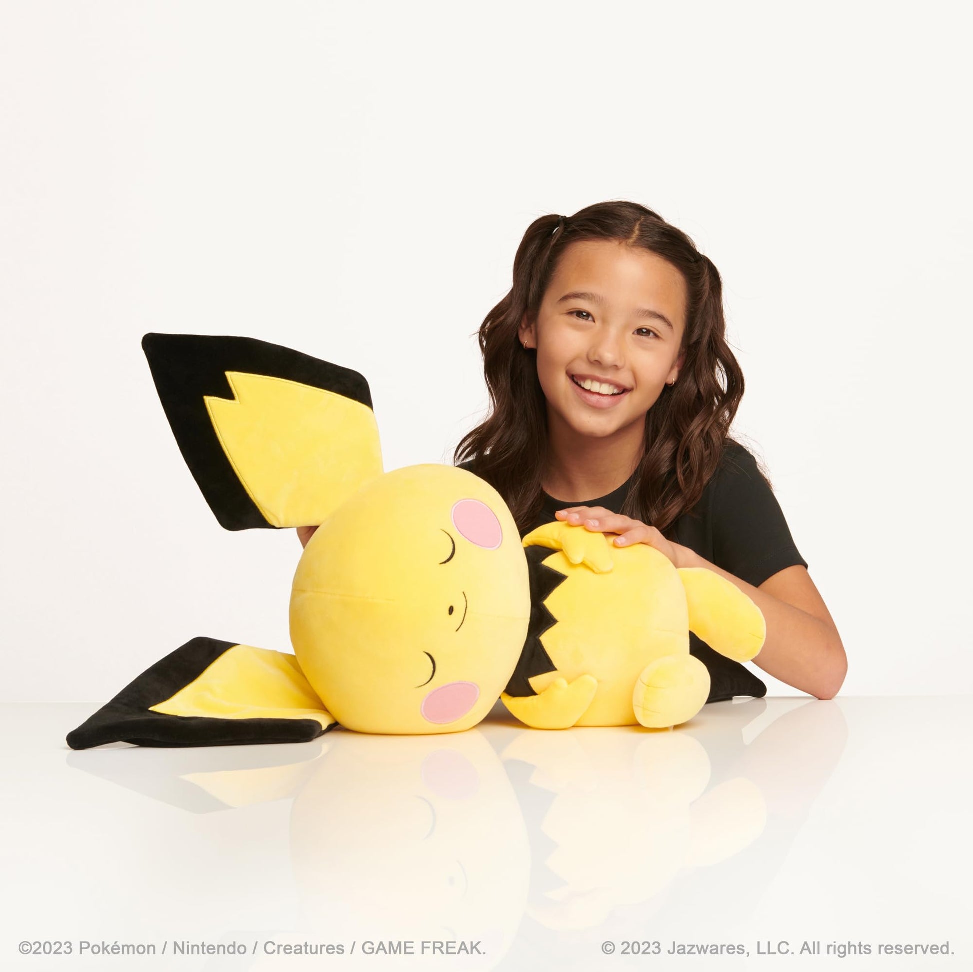 Peluche Pokemon Pichu Felpa Premium Poses para Dormir 18 Pulgadas