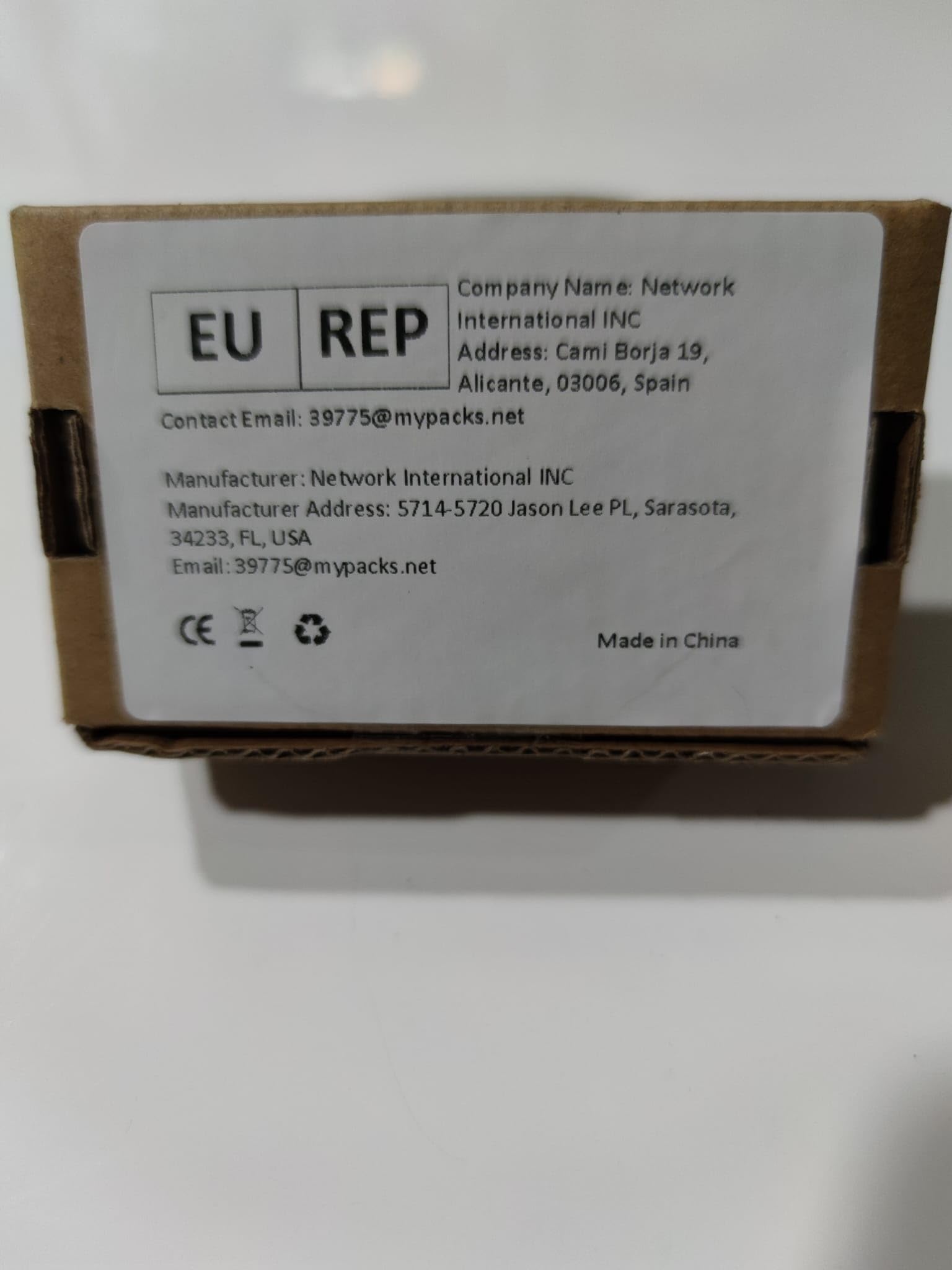 Rack Mount Kit RW RoutersWholesale Compatible con Diversos Productos Buffalo Tech, Cisco, DELL, D-Link, Linksys, NETGEAR y TRENDnet 17.3" Wide