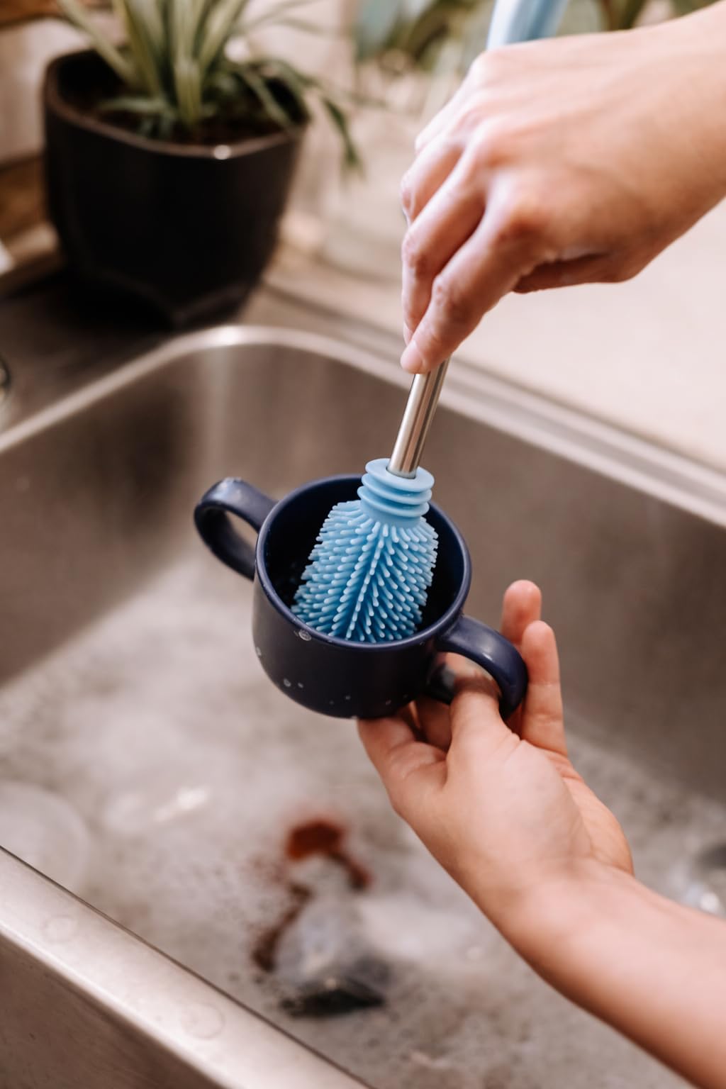 Haakaa cepillo para polvo de limpieza de silicona de grado alimenticio de doble punta (azul pincel)