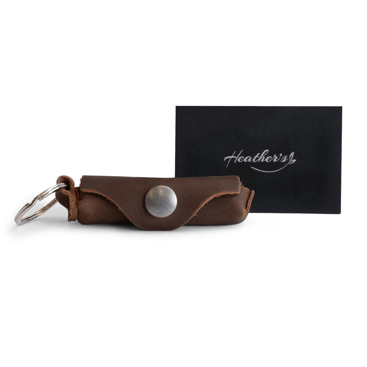 Heather's, soporte para llavero de bálsamo labial hecho a mano de piel de grano completo, funda de bolsillo para protección de labios de viaje y transporte, regalo para viajeros y nómadas, café