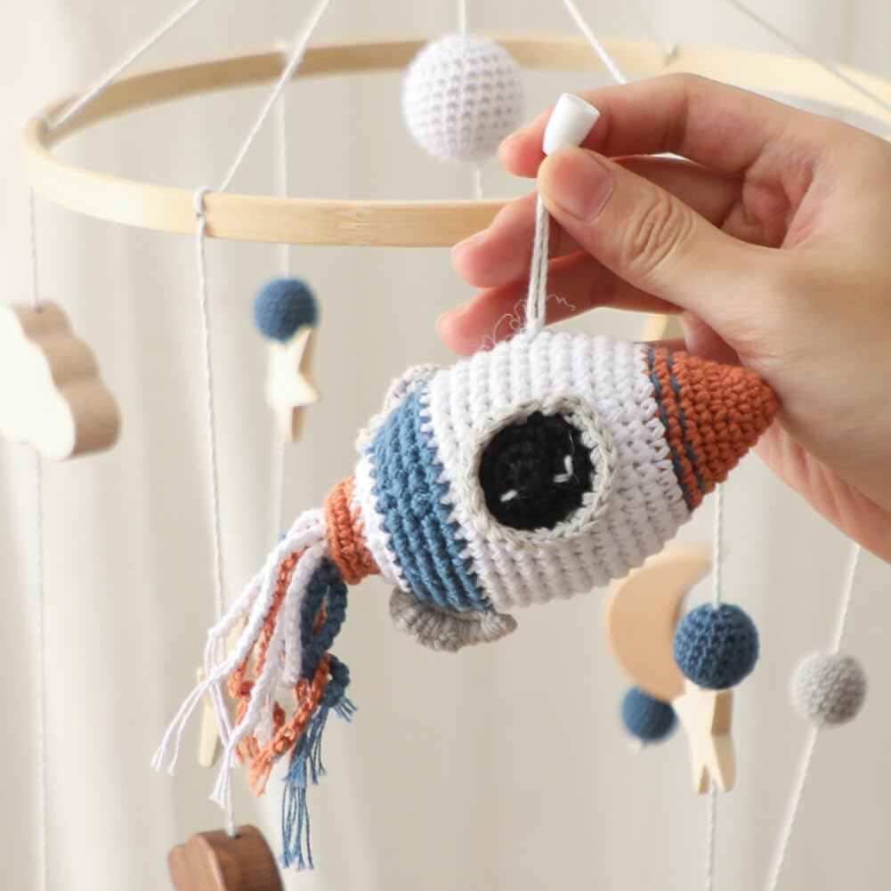 Decoración de guardería para cuna, móvil de bebé para cuna, diseño de cohete de ganchillo, decoración de guardería, móvil para moisés, colgante para guardería y decoración de techo