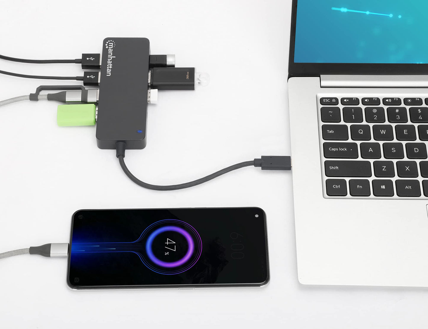 Manhattan 168410 Hub USB-C con 7 Puertos USB-A 3.2, Transferencia Rápida de 5 Gbps, Alimentación por Bus, Transferencia de Datos a 5 Gbps, Diseño Compacto, Negro