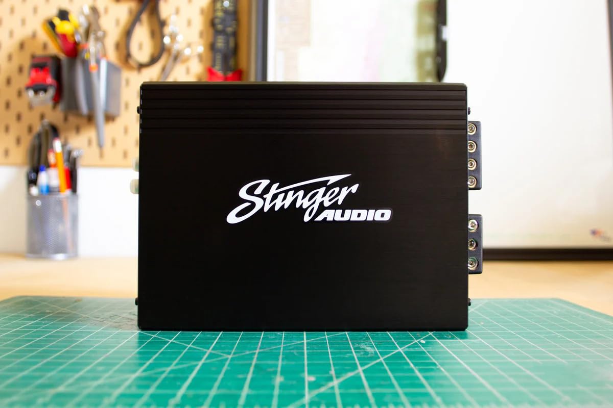 Amplificador Monobloque STINGER Audio MT-1000.1v2 Negro Compacto Clase D con Mando a Distancia para Automóvil
