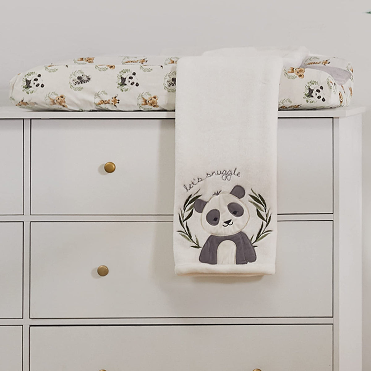 Levtex Baby - Funda para cambiador de pañales Mozambique - Se adapta a la mayoría de los cambiadores estándar - Animales de la selva - Peluche gris, crema, verde, carbón, gris pardo - Accesorios para guardería - Peluche