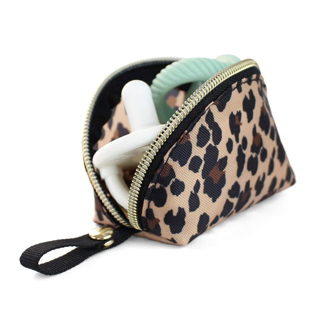 Itzy Ritzy Everything - Bolsa de almacenamiento pequeña con cierre para 2 chupetes; asa a presión se fija a la bolsa de pañales, carriola o bolso; sostiene auriculares, cargadores, bolsas de cambio o