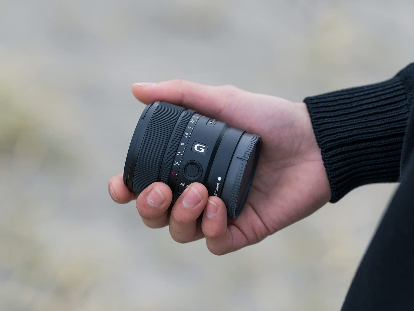 Lente Gran Angular Sony 15mm F1.4 G Montura E APS-C con Estabilizador