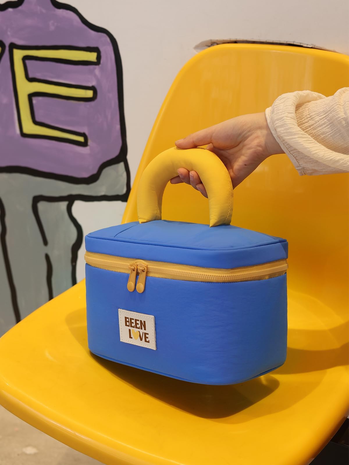 Lalamisi - Bolsa de maquillaje de viaje para mujer, bolsa de maquillaje de gran capacidad, bolsa organizadora, bolsa de aseo portátil, impermeable, con asa y divisor, Azul, Bolsa de cosméticos de moda