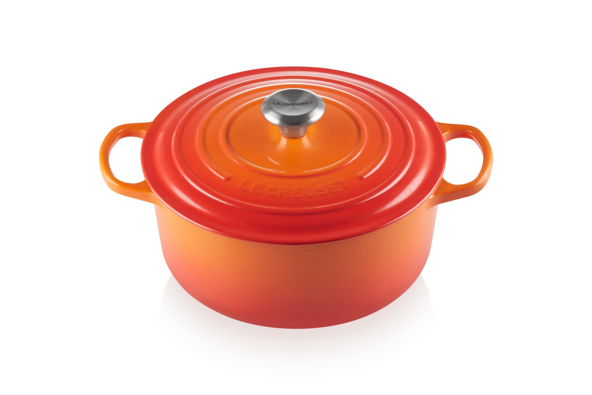 Le Creuset Horno holandés redondo de hierro fundido esmaltado, 5.5 cuartos de galón, llama