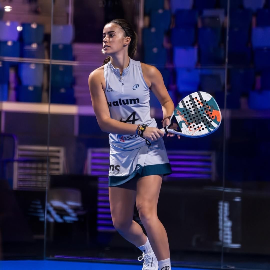 Bullpadel Pala Padel Ionic Light 2025