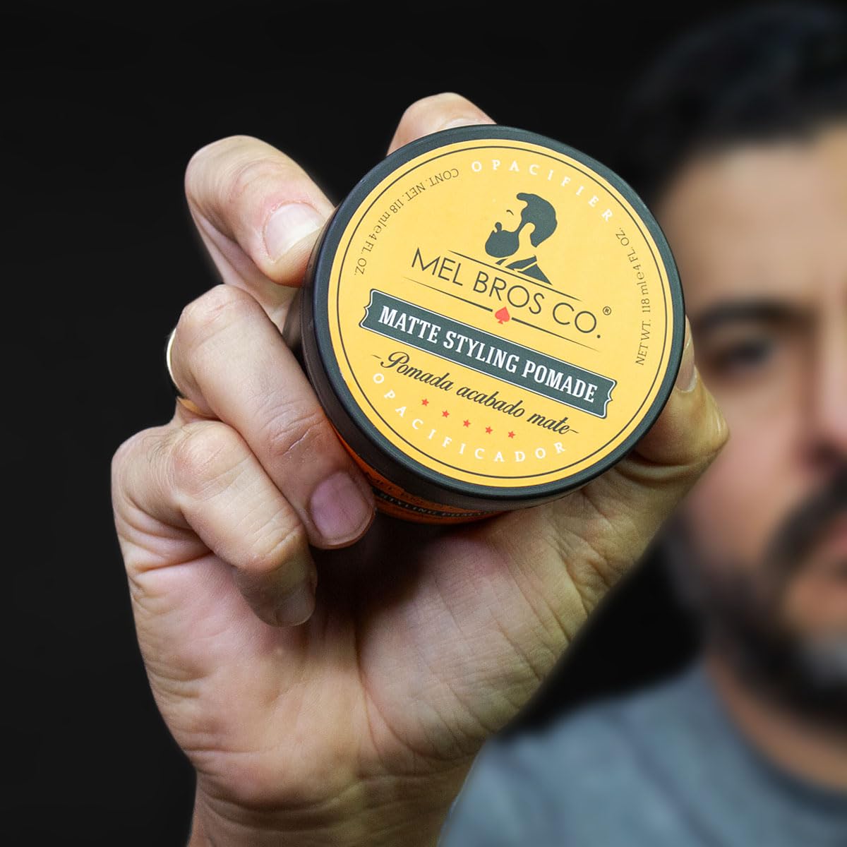 Mel Bros Co. - Matte Styling Pomade - Pomada Acabado Mate Extra Fijación, Apariencia sin Brillo, Matiza el Cabello, Moldea Tu Estilo. (4 Oz / 118 Ml)