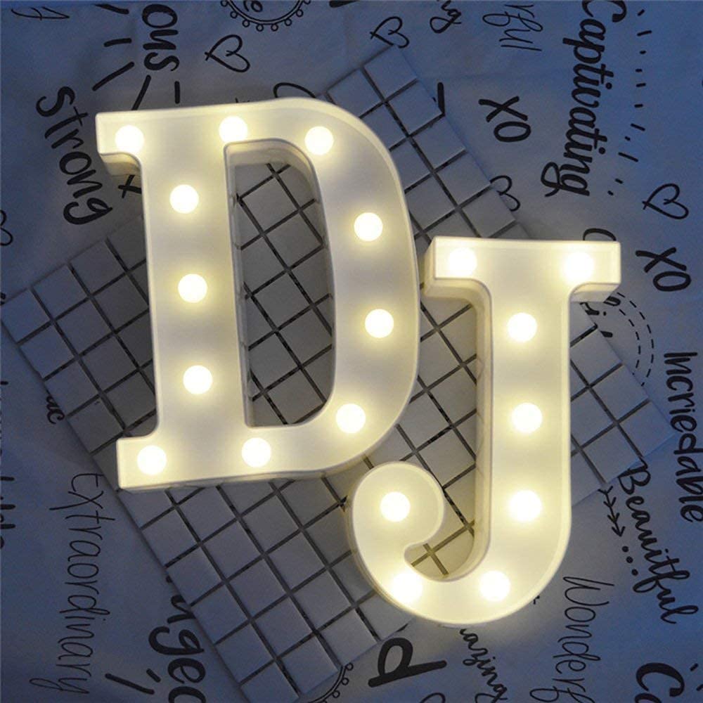 Letras Iluminadas con Luces LED VITI D para Decoración de Pared y Bodas