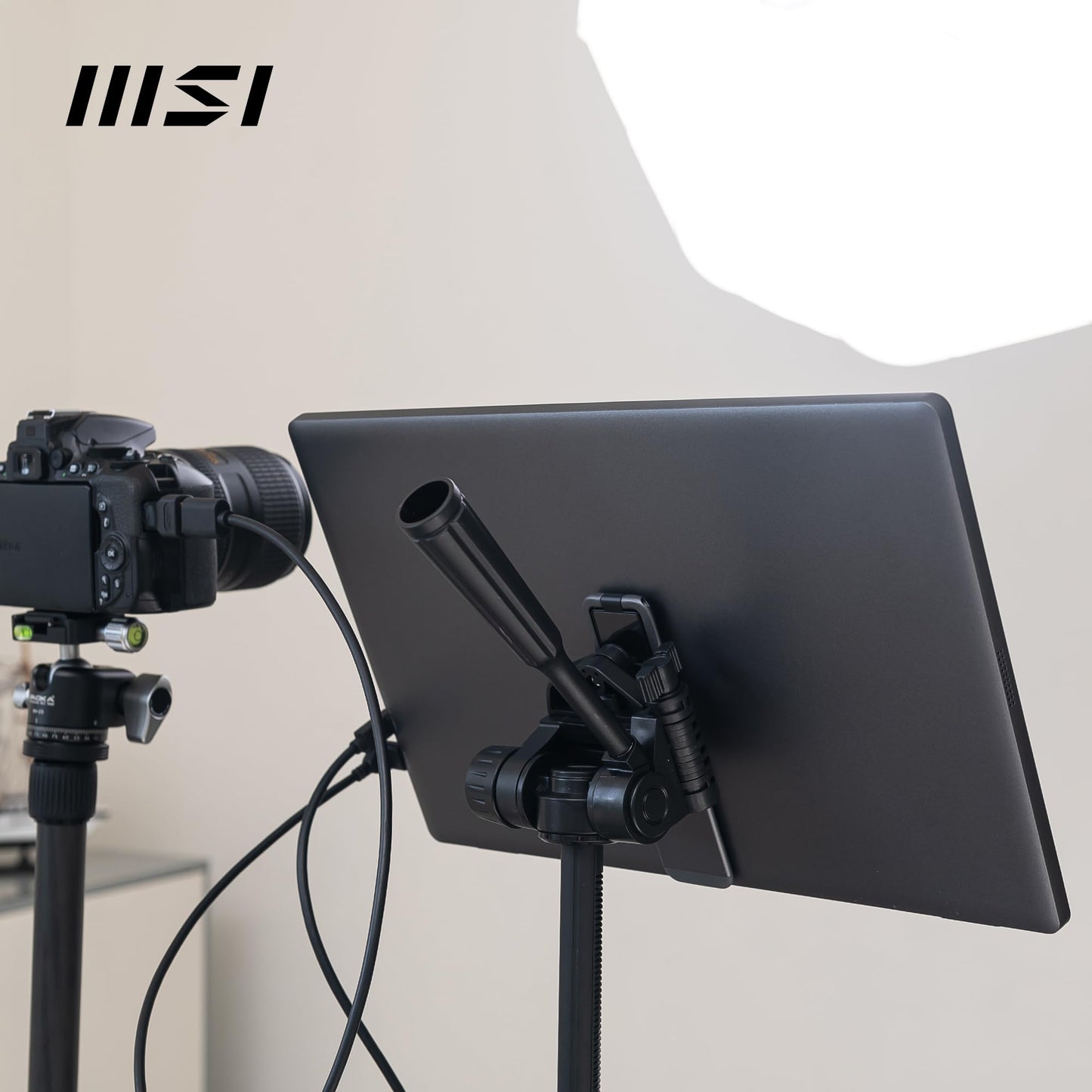 MSI Pro MP161 E2 Monitor portátil, 15.6 pulgadas FHD IPS 1080p, USB tipo C, Mini-HDMI, altavoces integrados, perfecto para PC, Mac, PS5, PS4, Xbox, móvil, gris metal