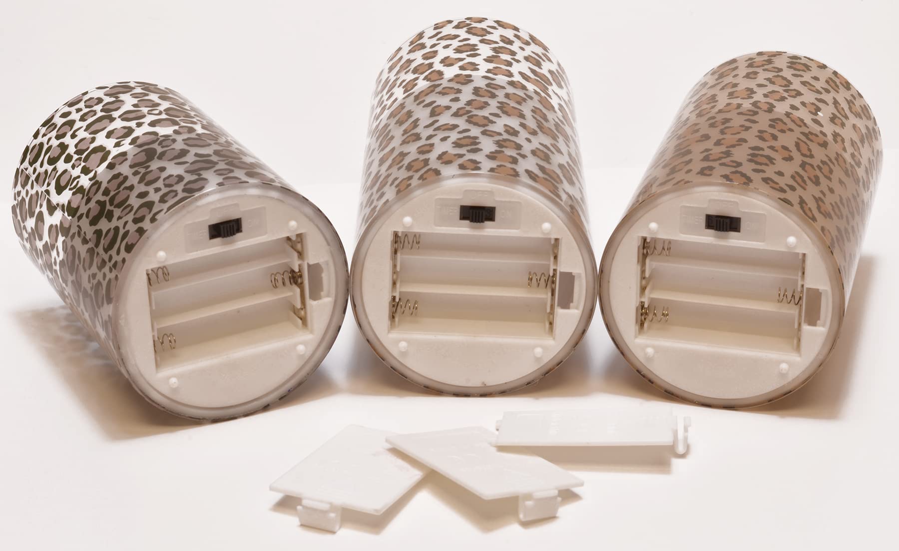 Velas LED de Vidrio Mark Feldstein & Associates Leopardo Salvaje sin Llama Juego de 3