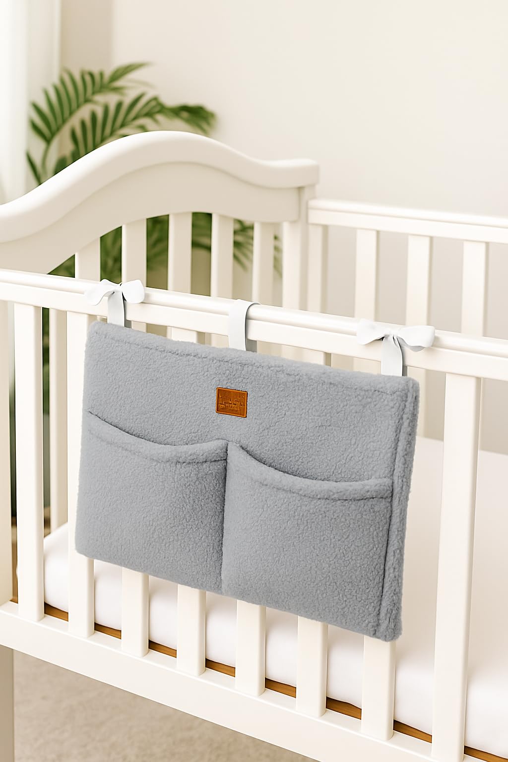 Adm&Eve - Organizador para pañales de noche, material de peluche con 2 compartimentos para portabebés, cuna, carriola y cambiador, organizador de almacenamiento colgante (gris)