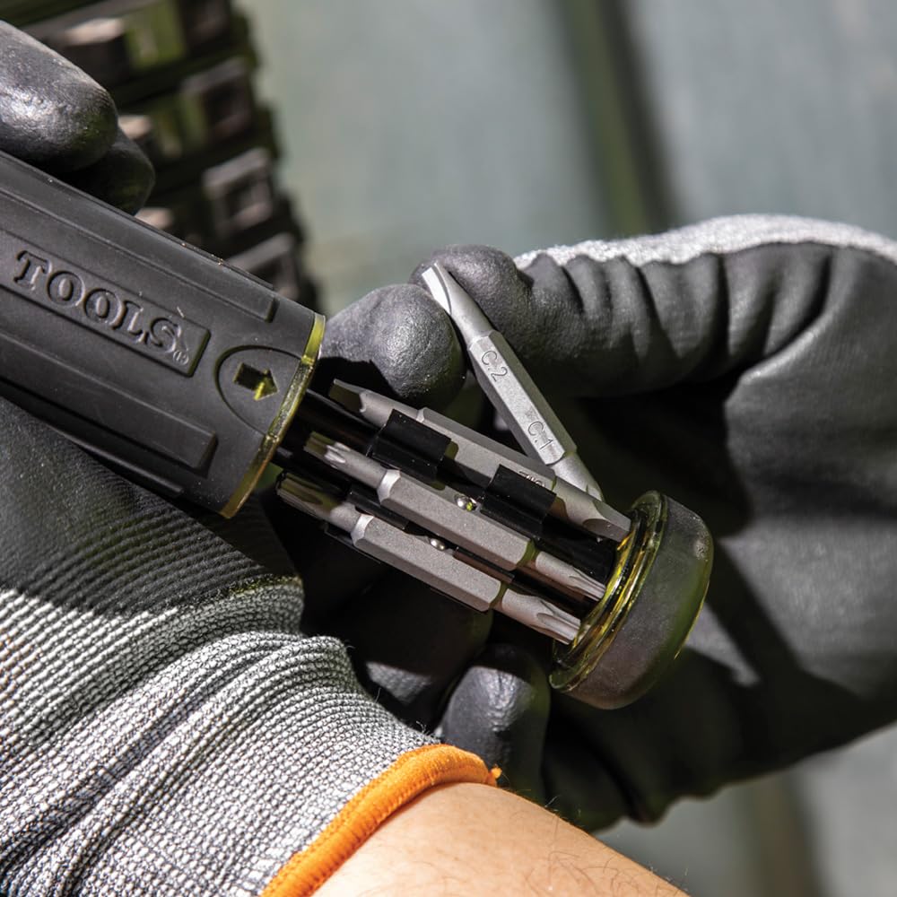 KLEIN TOOLS 32305 | Desarmador multipuntas| 15 en 1 con matraca | Destornillador ergonómico con puntas intercambiables y almacenamiento integrado | Ideal para todo tipo de tornillos