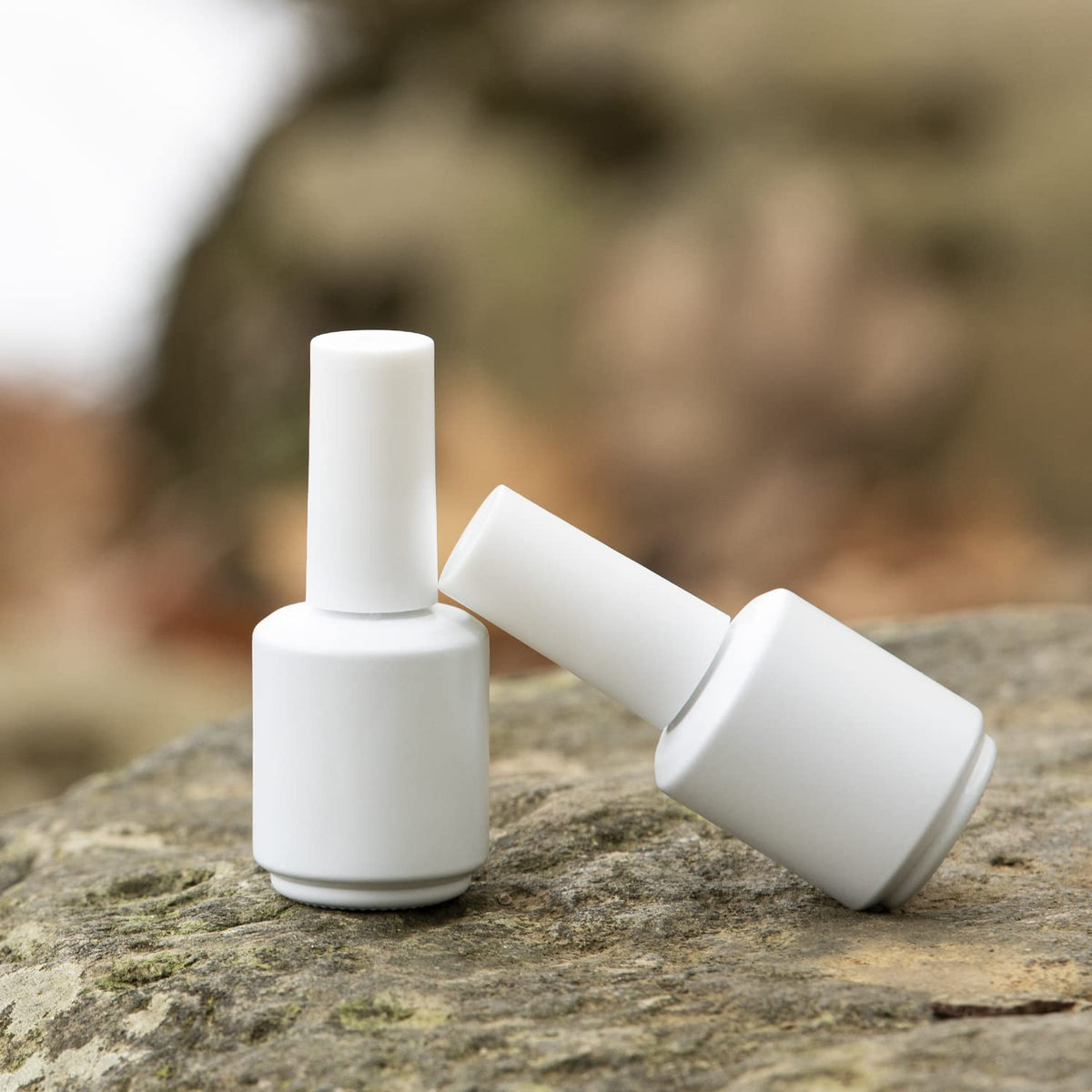 Agidea - Botellas vacías de esmalte de uñas de gel, botellas vacías de 15 ml, botellas de esmalte de uñas de vidrio redondo opaco recargables, resistentes a los rayos UV con bolas de mezcla y embudos