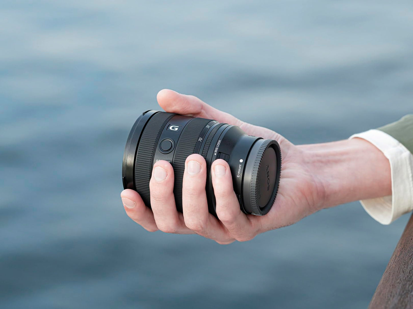 Lente E Sony FE 20-70 mm f/4 G