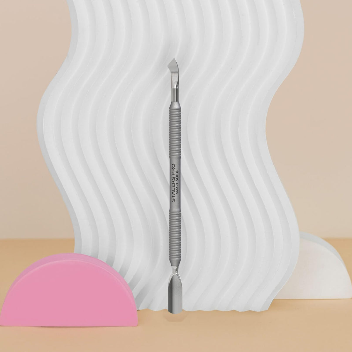 Staleks Empujador de manicura SMART 50 TIPO 6 (empujador redondeado y hoja doblada de acero inoxidable)