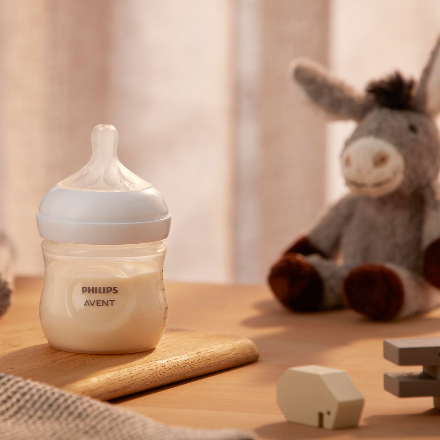 Biberón Natural Response Philips Avent Transparente con Válvula Anticólicos Flujo Lento 2, 4 oz, 2 Piezas