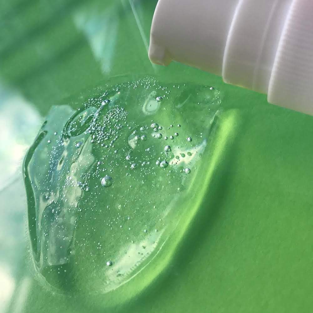 Mario Badescu Gotas de rocío hialurónico para todo tipo de piel – Gel-suero hidratante híbrido con hialuronato de sodio, niacinamida y extractos botánicos para un brillo húmedo y similar al vidrio – 29 ml