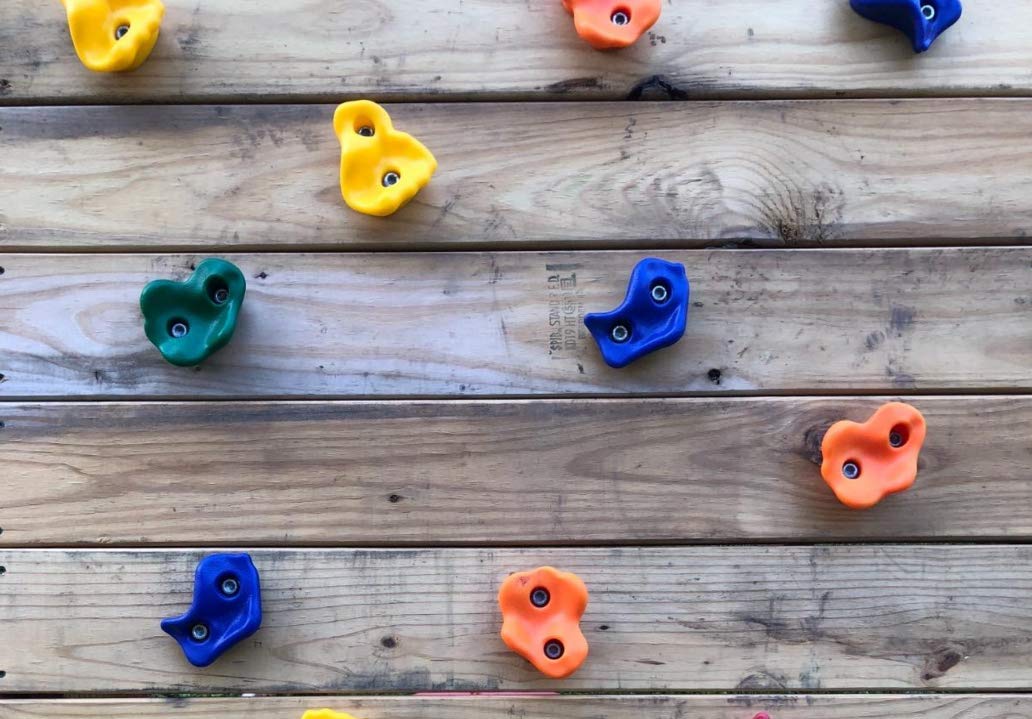 KINSPORY 20 Piezas de agarres de Escalada en Roca con Nariz de Cerdo Colorida con Dos Asas Azules, Juego de Accesorios de Montaje Incluido