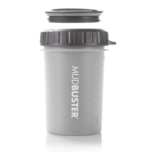 Dexas Lidded MudBuster Limpiador portátil para patas de perro, gris claro, mediano con tapa