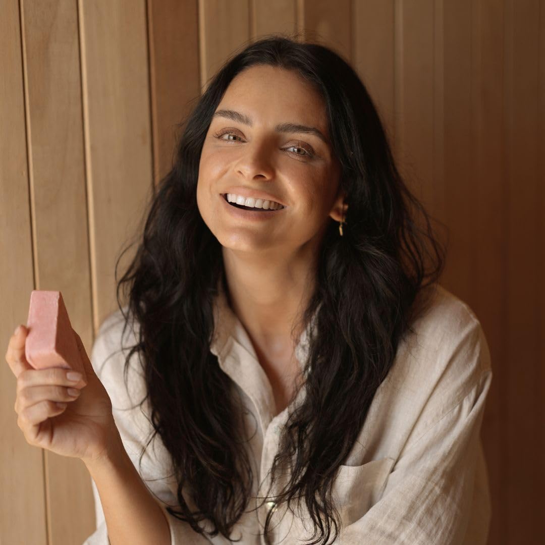 Shampoo y Acondicionador en Barra AMAI Natural – Hidratante y Reparador, Cabello Seco o Maltratado, Con Karité, Rosas y Almendras – Sin Sulfatos, Vegano