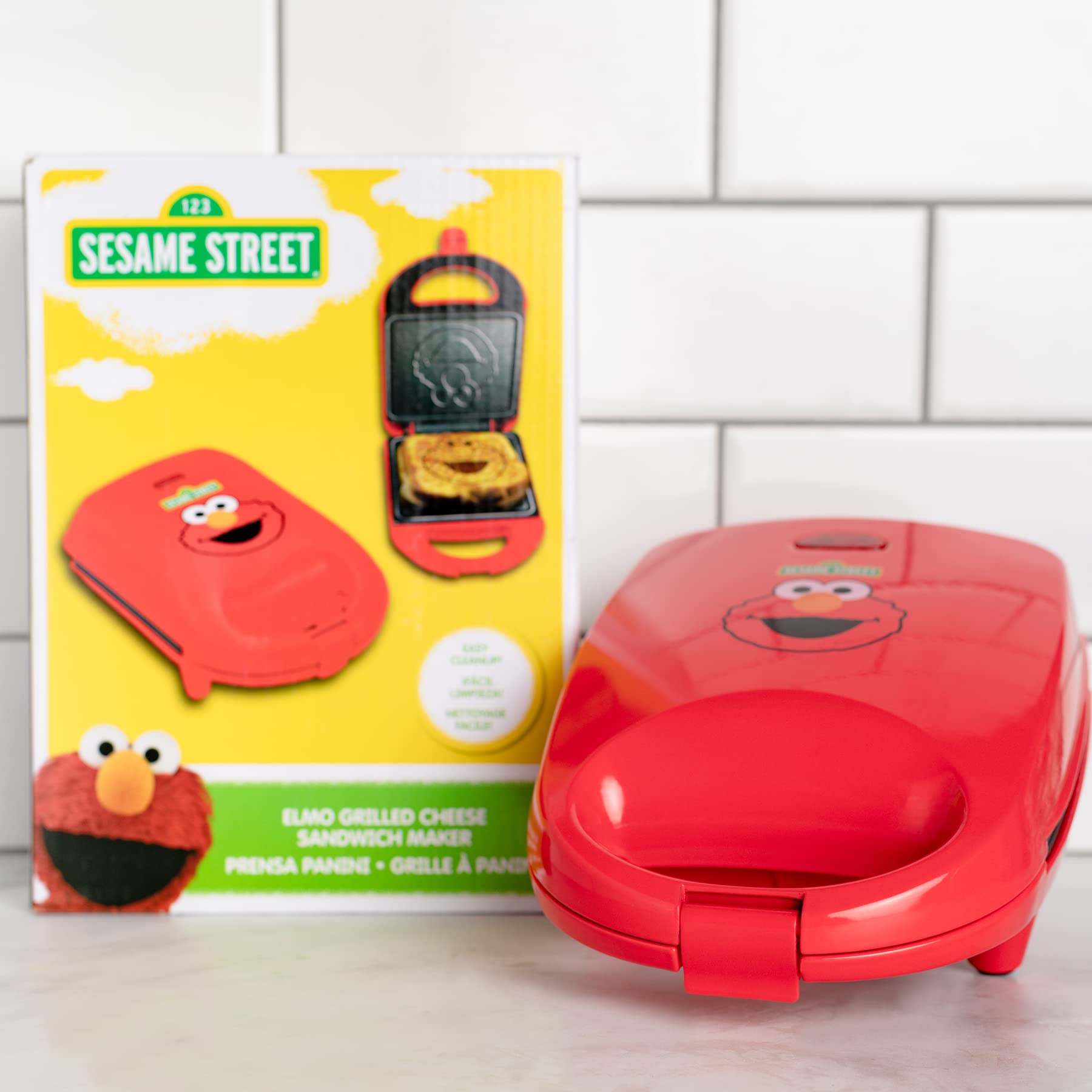 Sandwichera Individual Uncanny Brands Elmo Sesamo Aparato de Cocina