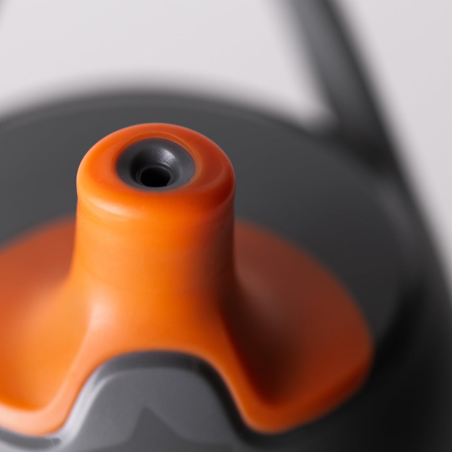 Botella de Agua Tommee Tippee Azul y Naranja con Asa 12 m 2 Unidades