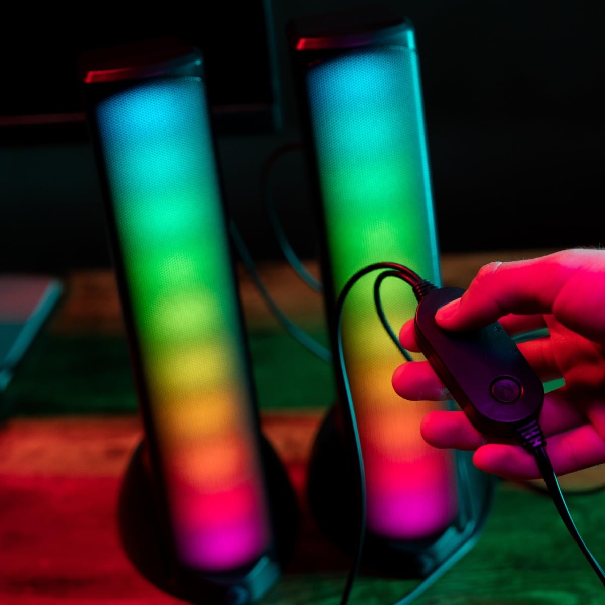 PERFECTCHOICE VORTRED Bocinas Inalámbricas Gamer con Luz RGB - Sonido HQ Transmisión BT Aura