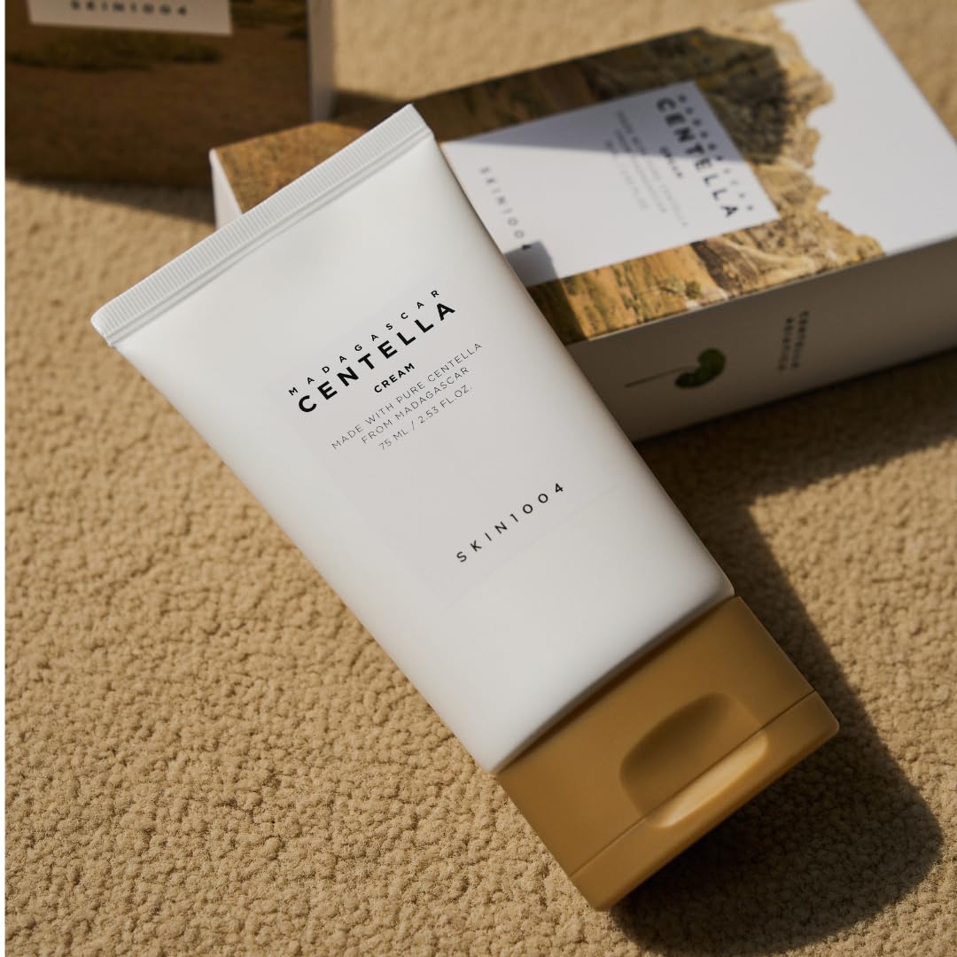 SKIN1004 Madagascar Centella Cream -Crema Hidratante ligera de origen coreano; contiene 72% de extracto de Centella Asiática de Madagascar; ayuda a calmar la piel irritada y protege y fortalece la barrera protectora de la piel, mientras ayuda a unificar e