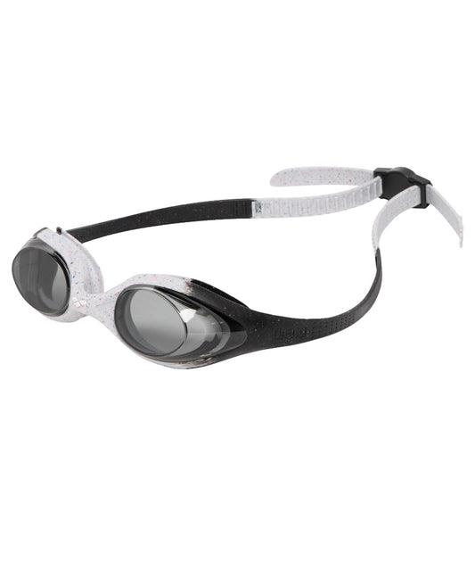 ARENA - anteojos de natación unisex para niñas y niños de 6 a 12 años, sin niebla y sin espejo, fácil de ajustar, sin fugas, humo/gris/negro