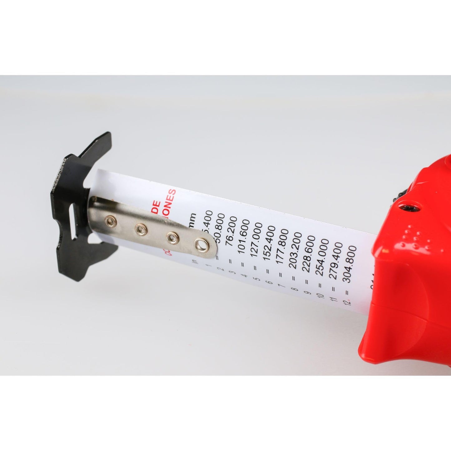 Flexómetro Industrial Urrea Rojo con Hoja de Acero y Carátula de ABS y TPR