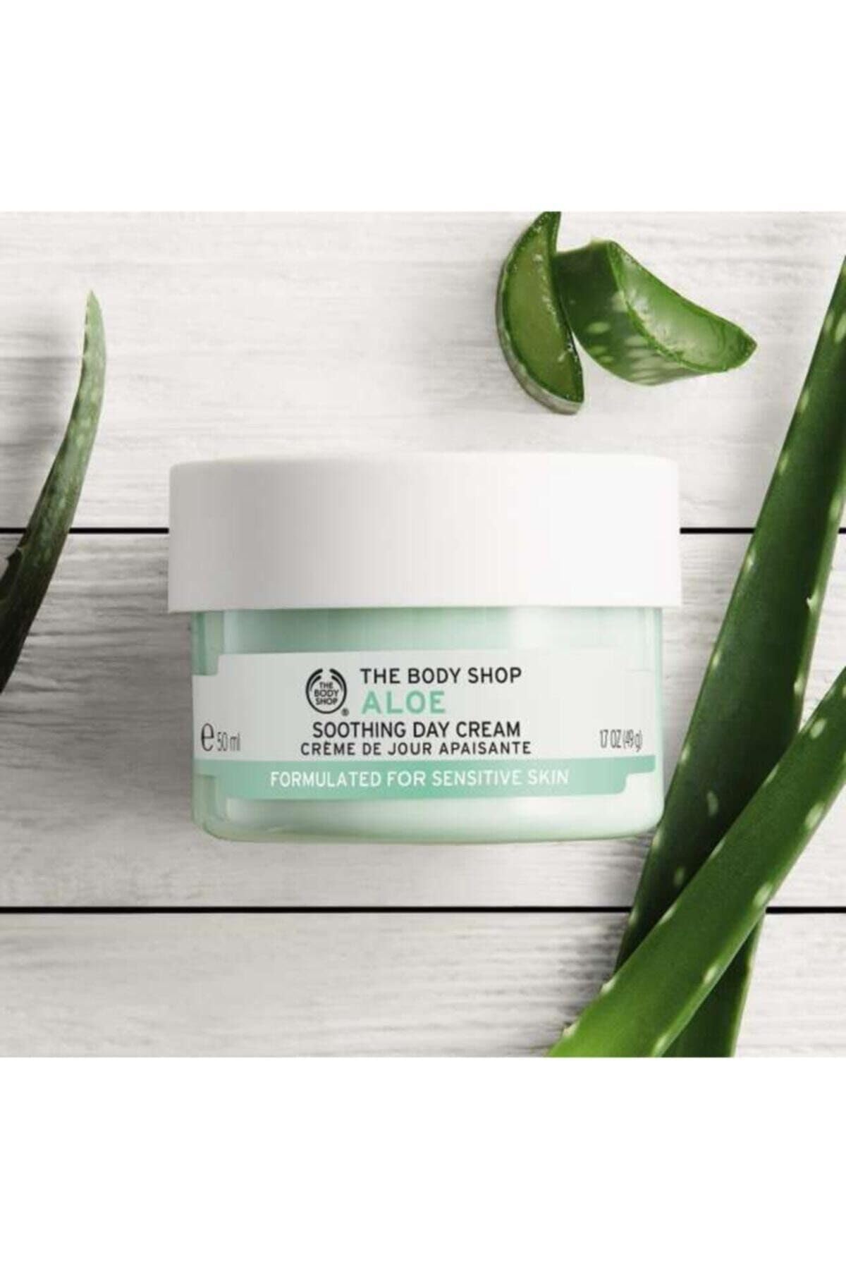 Crema de día relajante de Aloe de The Body Shop, regular, 1.7 onzas