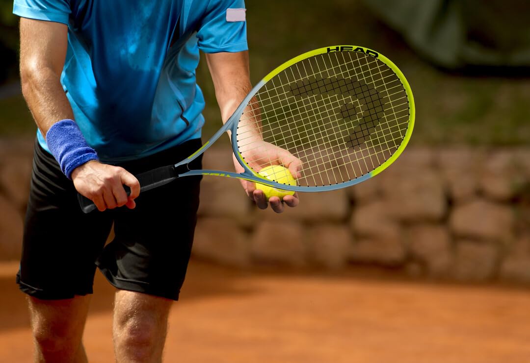 HEAD Tour Pro - Raqueta de Tenis preencordada de Equilibrio de luz de 27 Pulgadas, Agarre de 4 3/8 Pulgadas, Color Amarillo