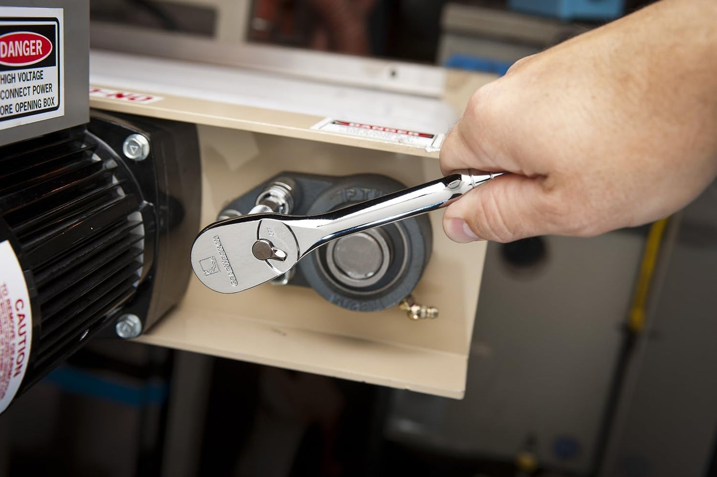 GEARWRENCH GEARWRENCH - Juego de herramientas para mecánica (54 piezas, 1/4", 6 puntos, métrico estándar y profundo)